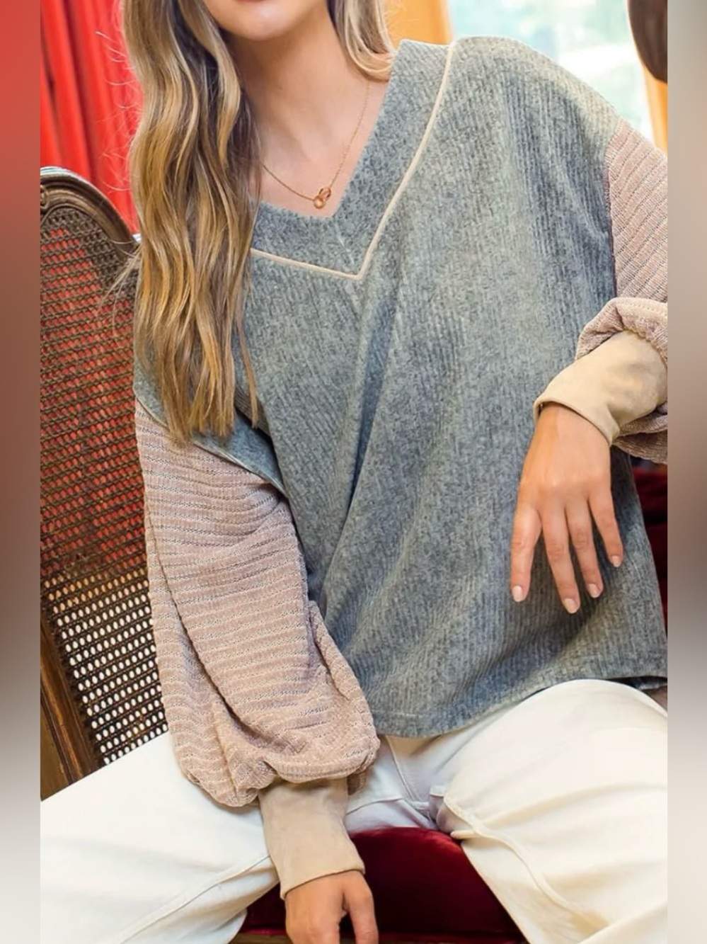 THML Gray and Blush Pink Ribbed V-Neck Pullover - Size XL